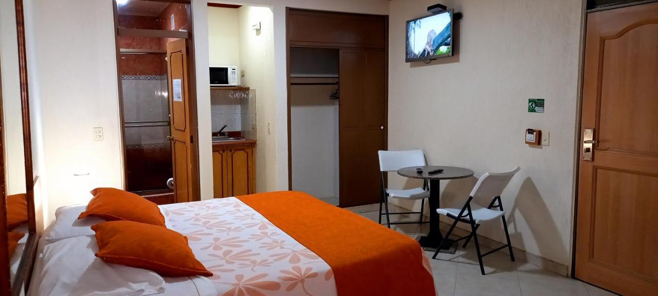 Hoteles Bogota Inn Turisticas 63 מראה חיצוני תמונה
